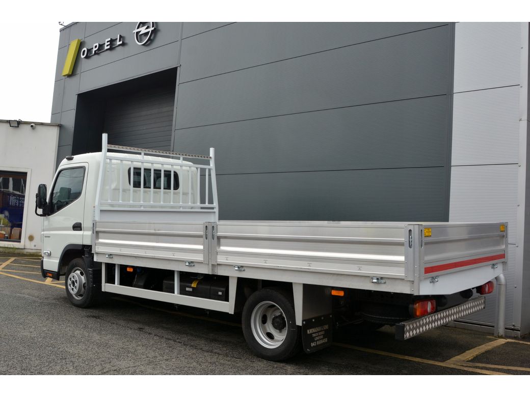 2025 FUSO Canter