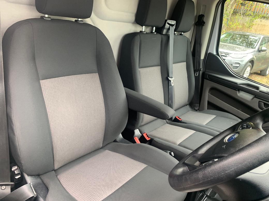 2022 Ford Transit Custom