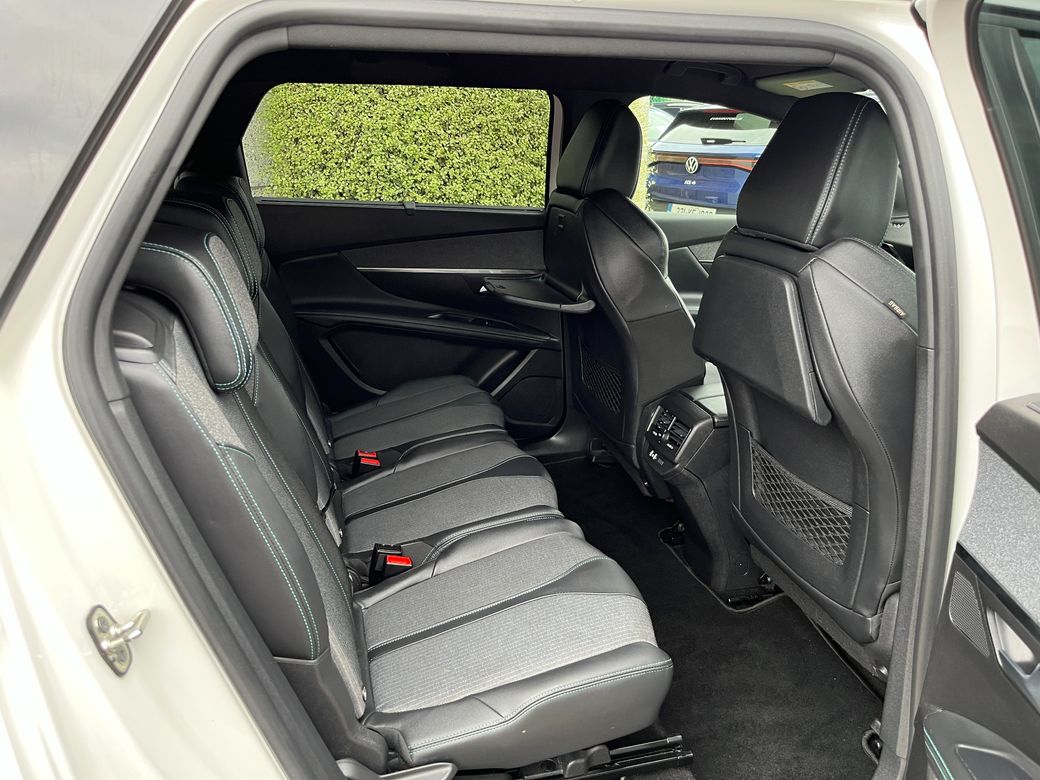 2023 Peugeot 5008