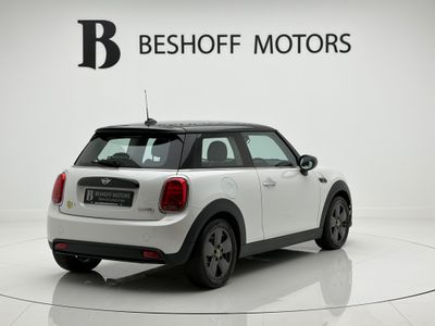 2023 Mini Hatch