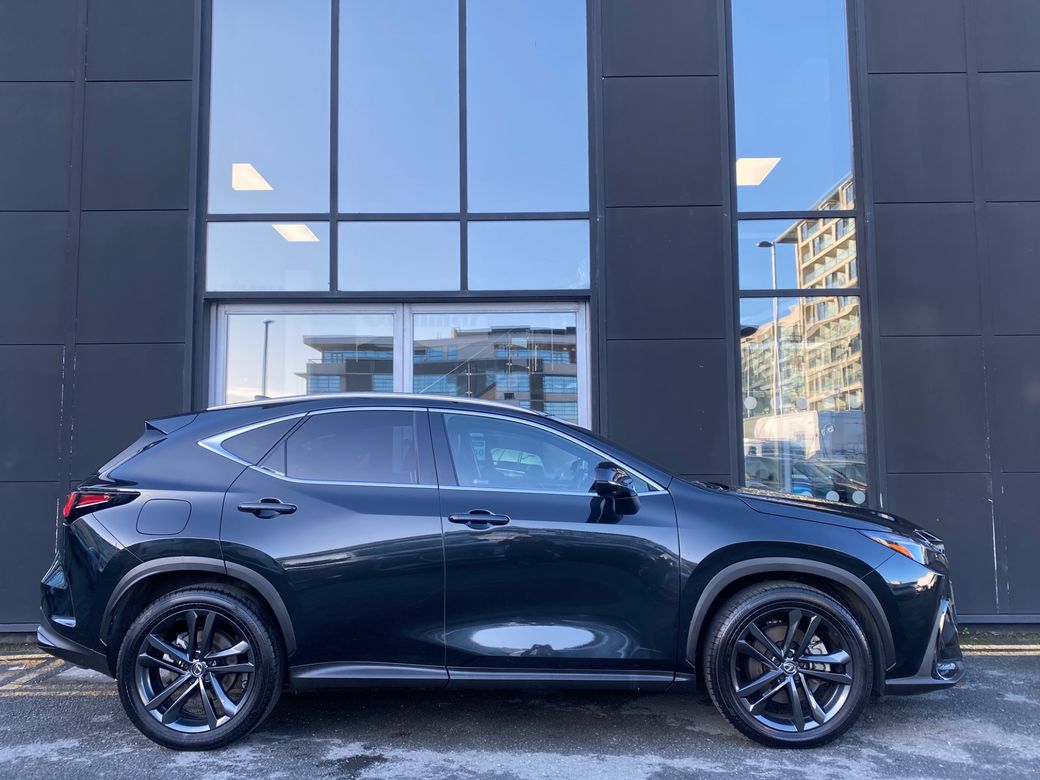 2025 Lexus NX 450H+