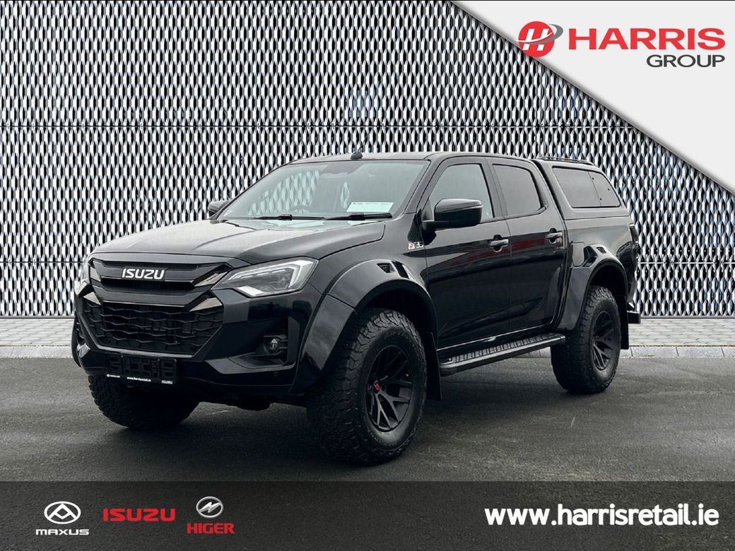 2025 Black Isuzu D-MAX