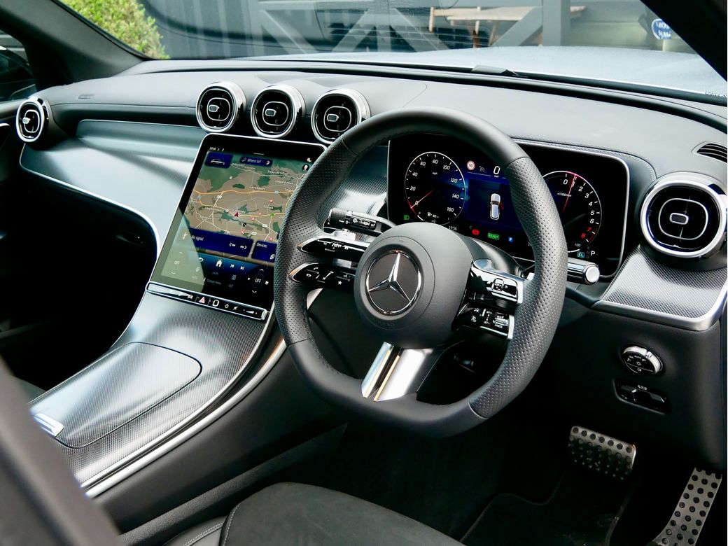 2025 Mercedes-Benz GLC Class