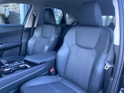 2025 Lexus NX 450H+