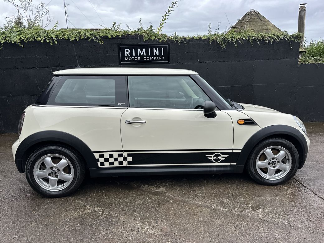 2011 Mini Hatch
