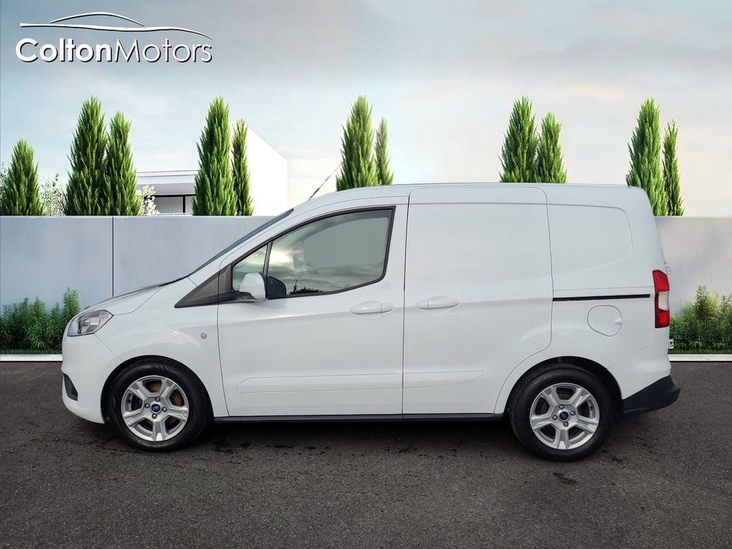 2022 Ford Transit Courier