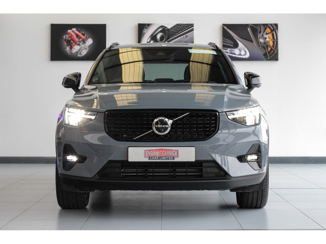 2023 Volvo XC40