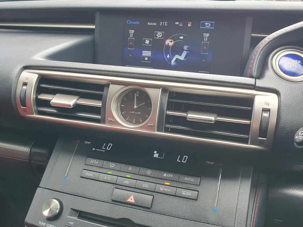 2016 Lexus IS 300h