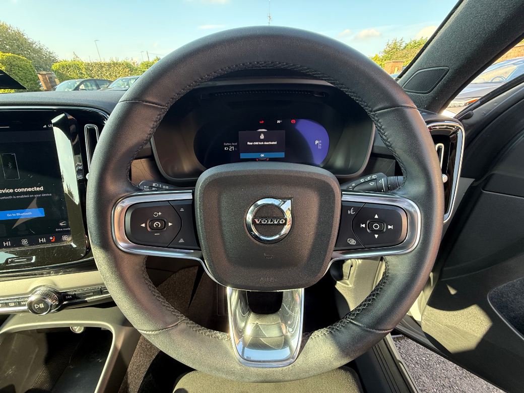 2022 Volvo XC40