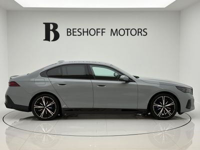 2025 BMW i5