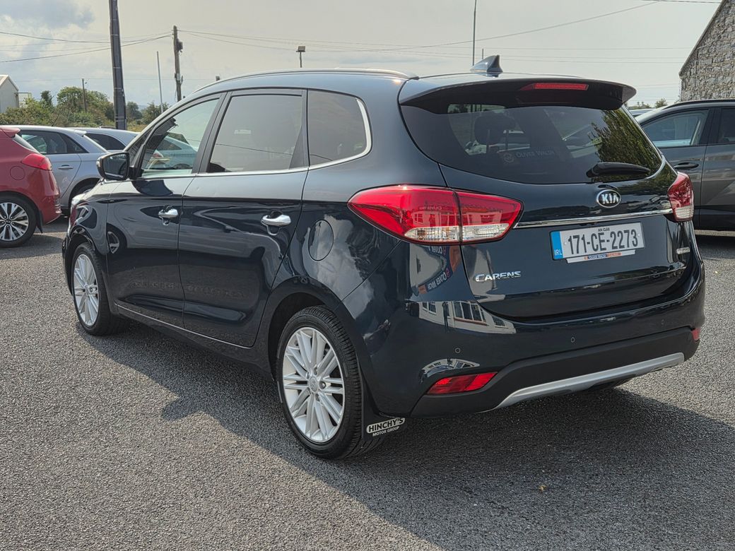 2017 Kia Carens