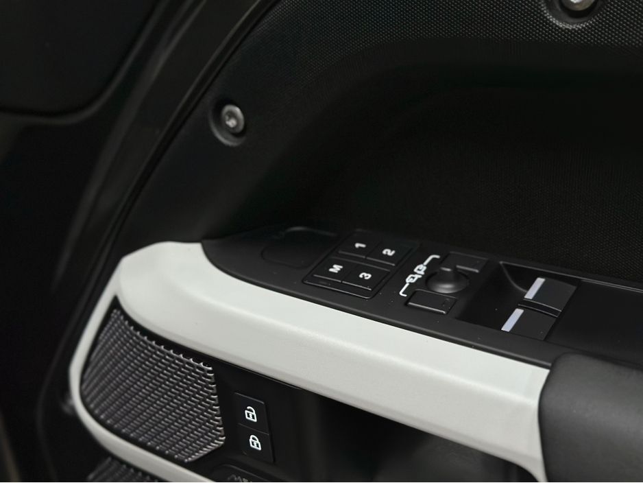 2024 Land Rover Defender