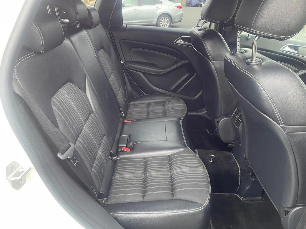 2012 Mercedes-Benz B 180