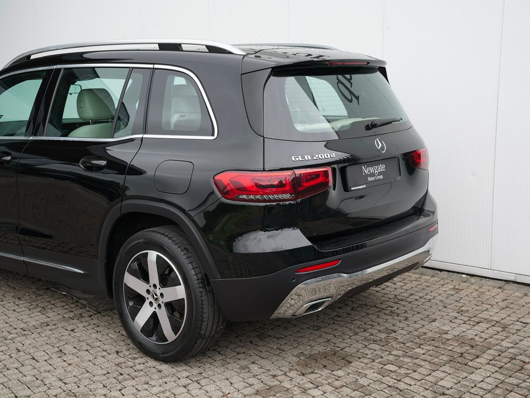 2023 Mercedes-Benz GLB Class