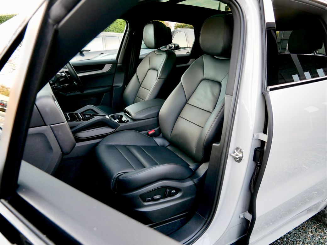 2024 Porsche Cayenne