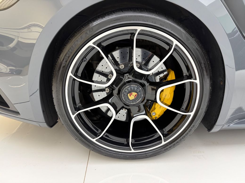 2023 Porsche 911