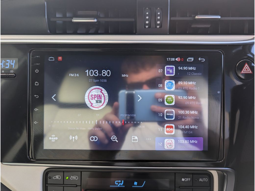 2016 Toyota Auris