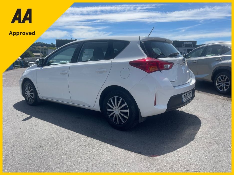 2015 Toyota Auris