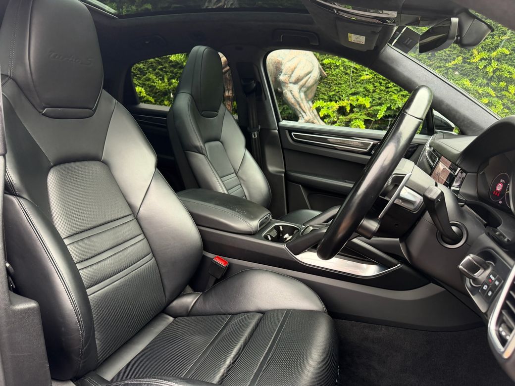 2022 Porsche Cayenne