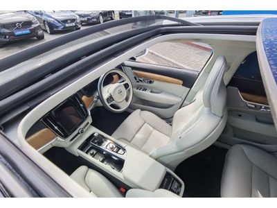 2021 Volvo V90