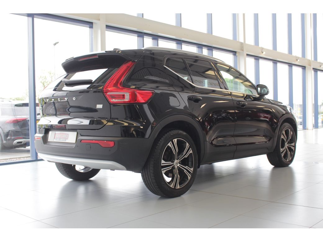 2022 Volvo XC40