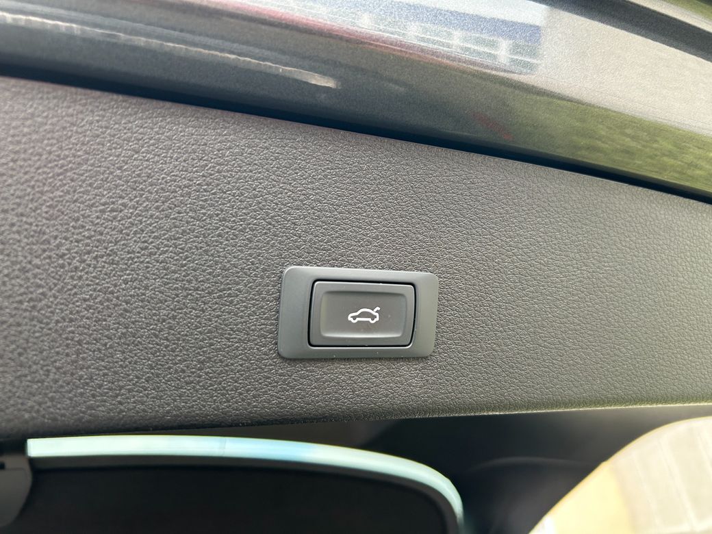 2022 Audi e-tron