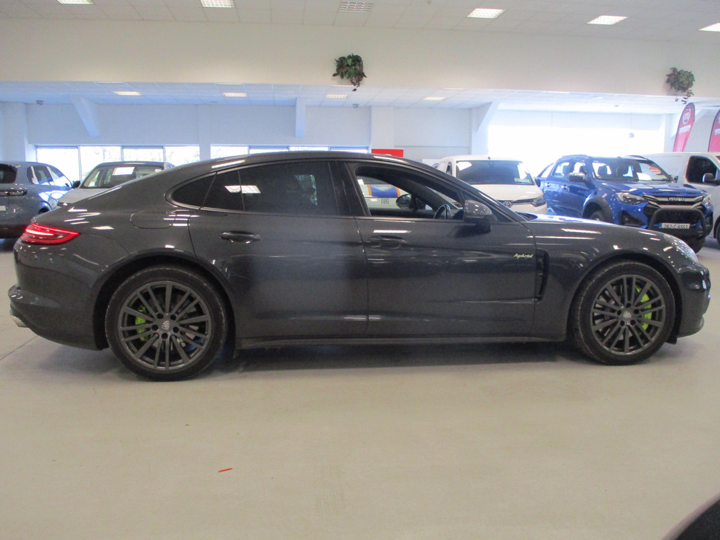 2017 Porsche Panamera