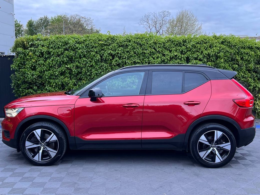 2022 Volvo XC40
