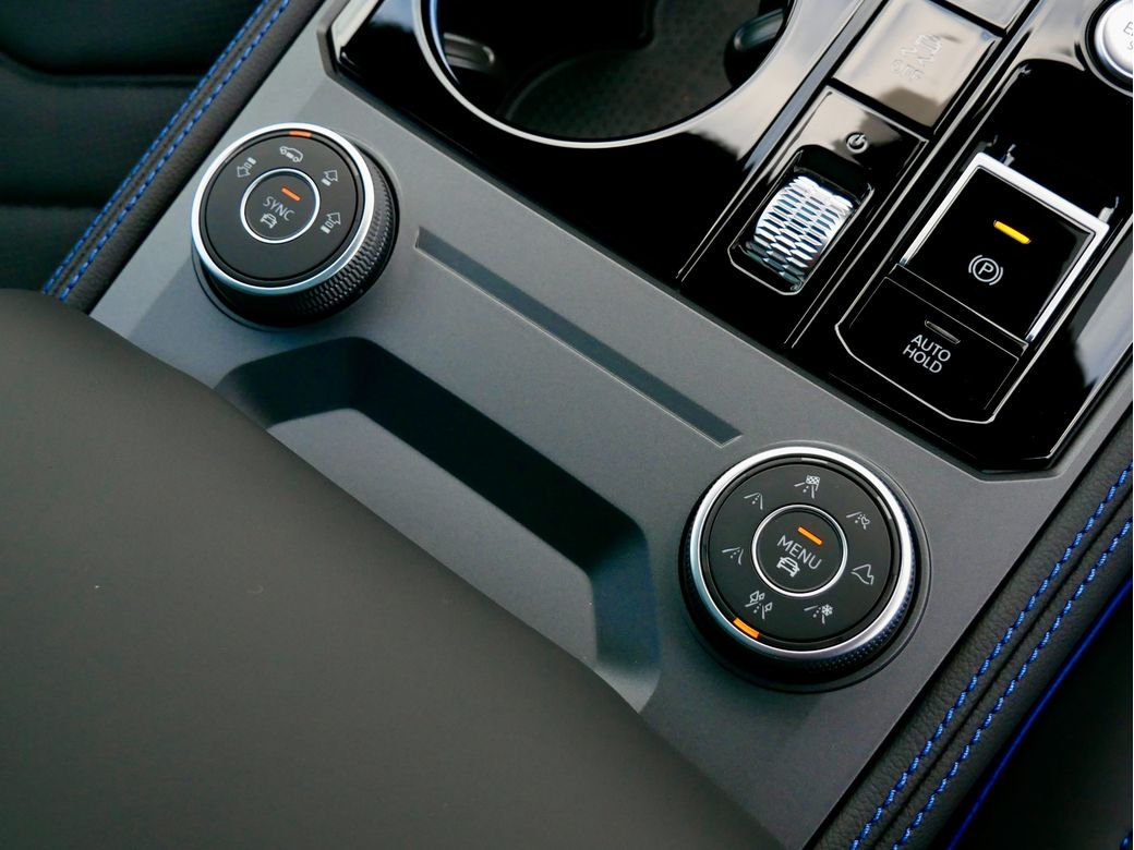 2025 Volkswagen Touareg