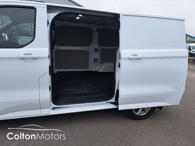 2025 Ford Transit Custom