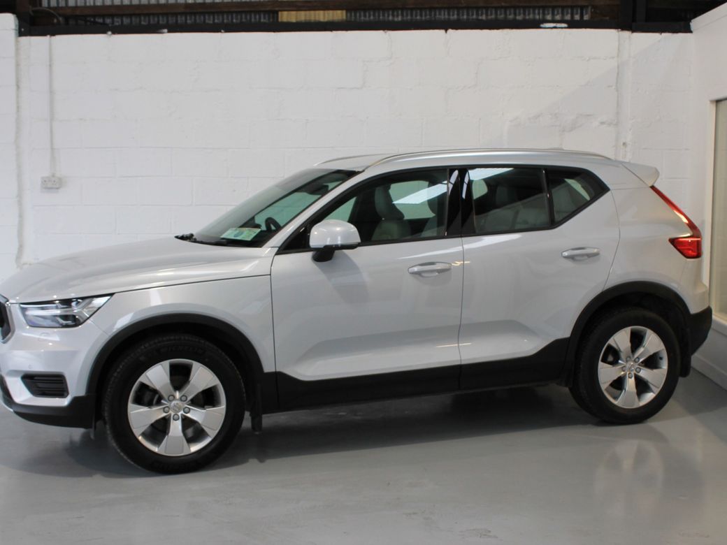 2020 Volvo XC40