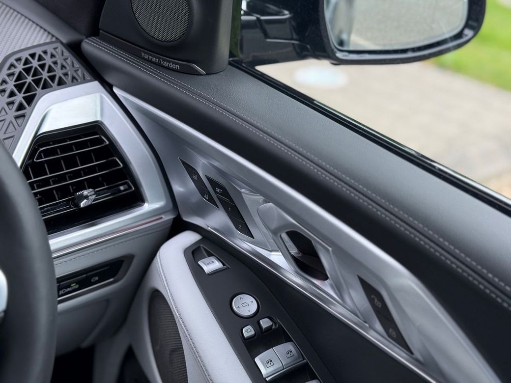 2026 BMW XM