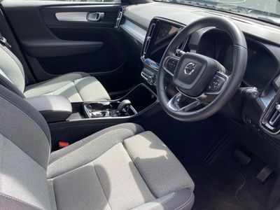 2023 Volvo XC40