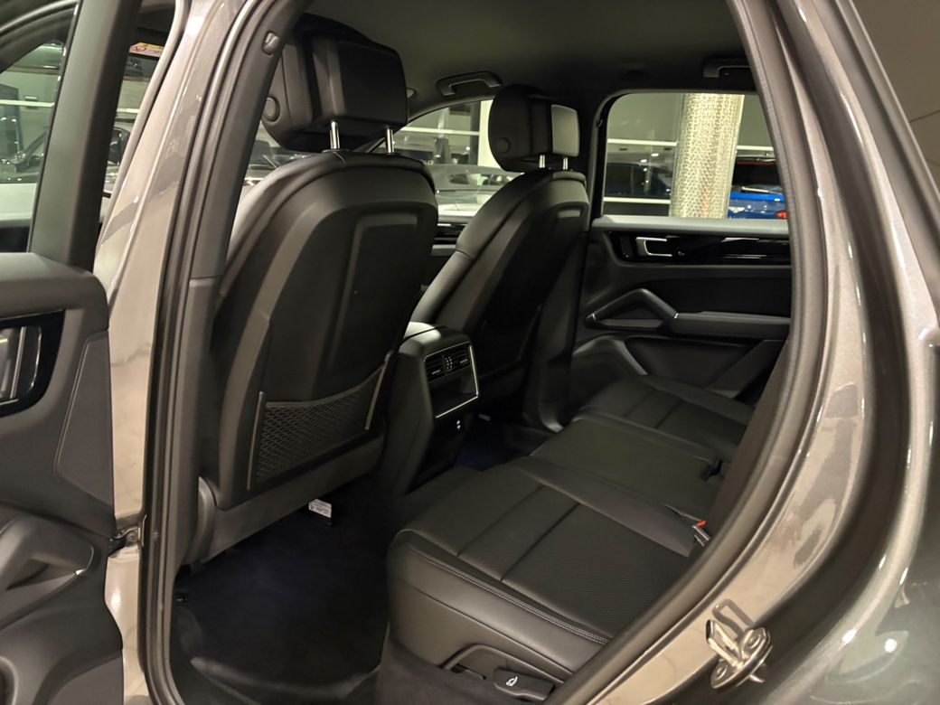 2022 Porsche Cayenne