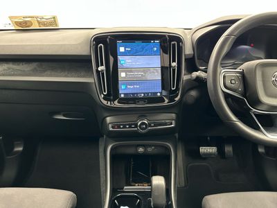 2023 Volvo C40