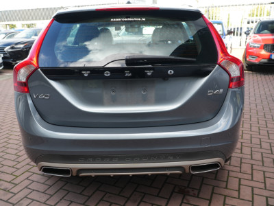 2018 Volvo V60 Cross Country