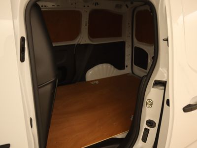 2022 Peugeot Partner