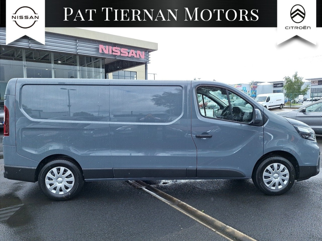 2025 Nissan Primastar