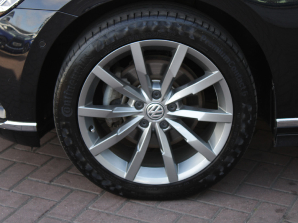 2019 Volkswagen Passat