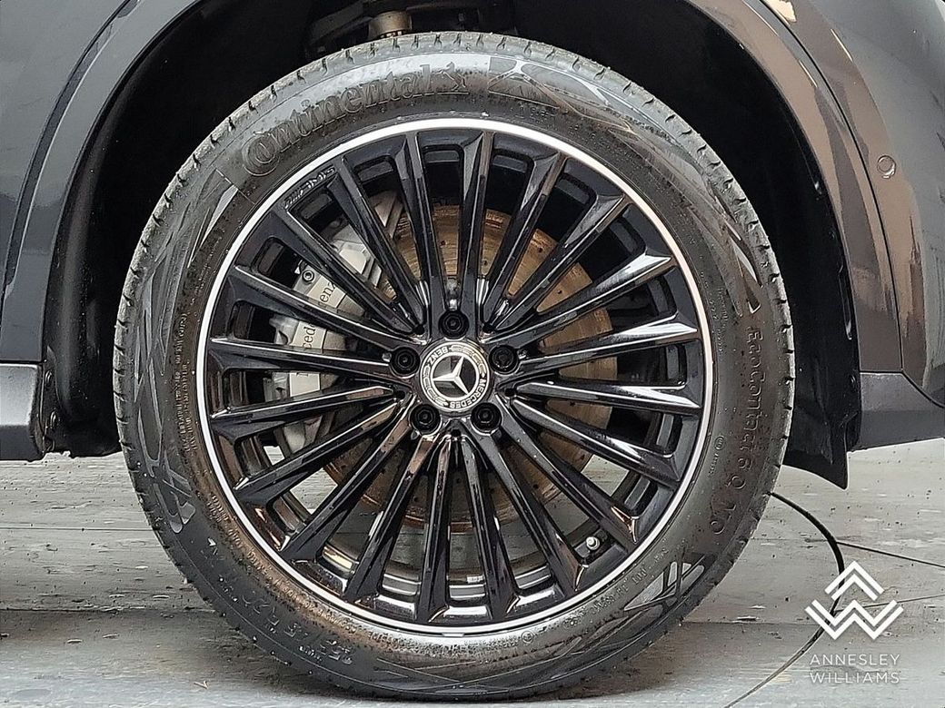 2025 Mercedes-Benz GLC Class