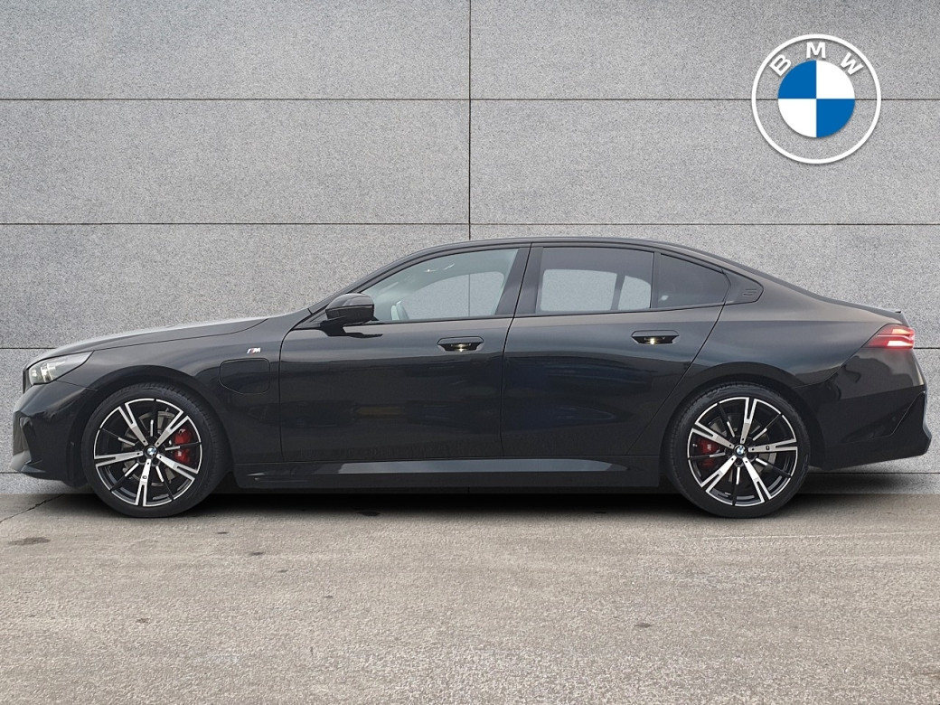 2025 BMW 530