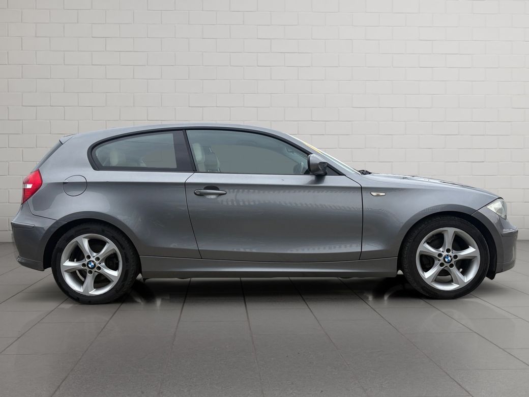 2011 BMW 1 Series