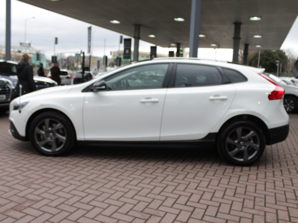 2016 Volvo V40 Cross Country