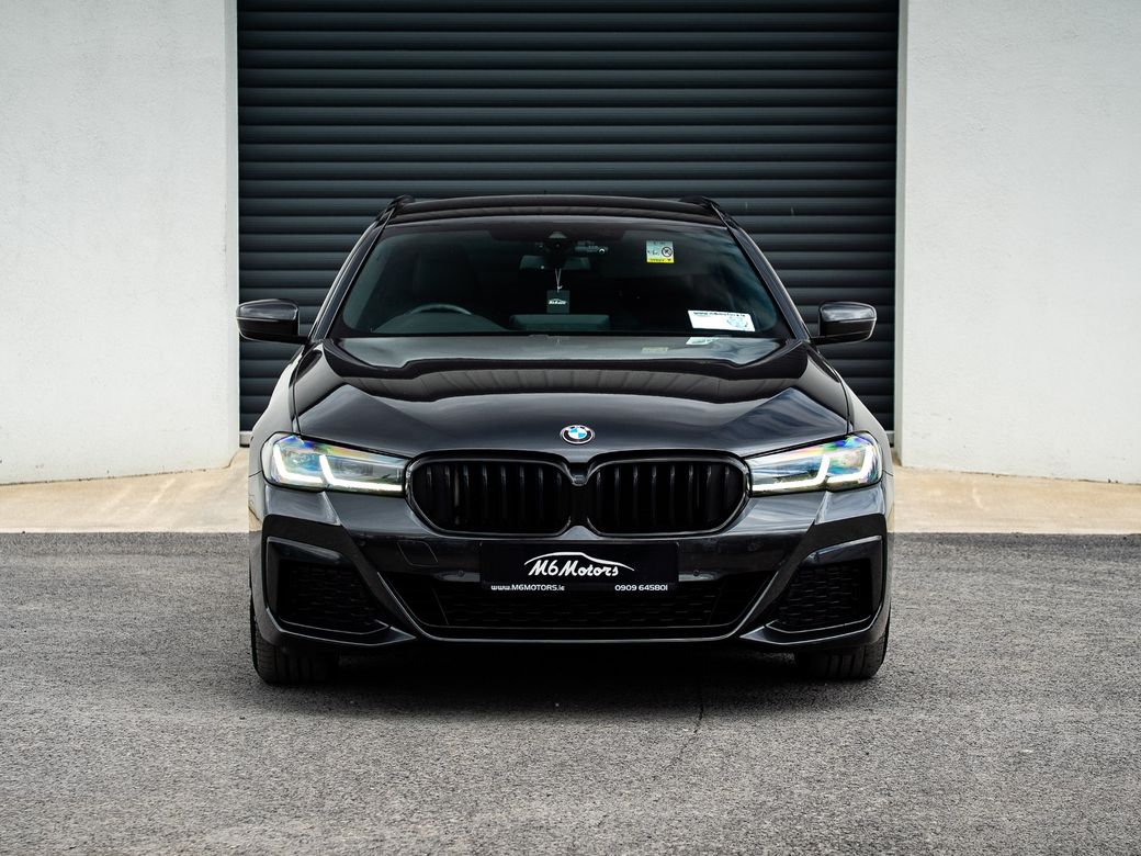 2023 BMW 520