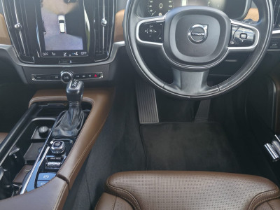 2020 Volvo V90