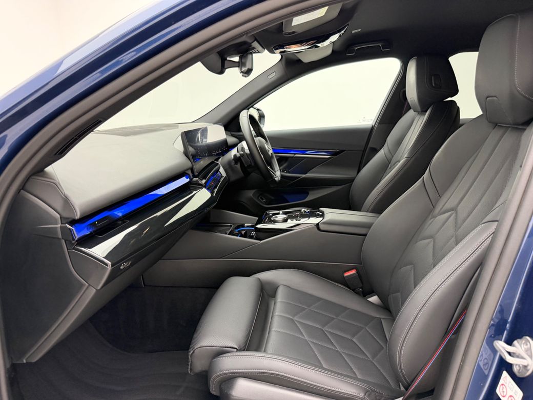 2024 BMW i5