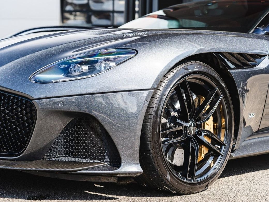 2018 Aston Martin DBS
