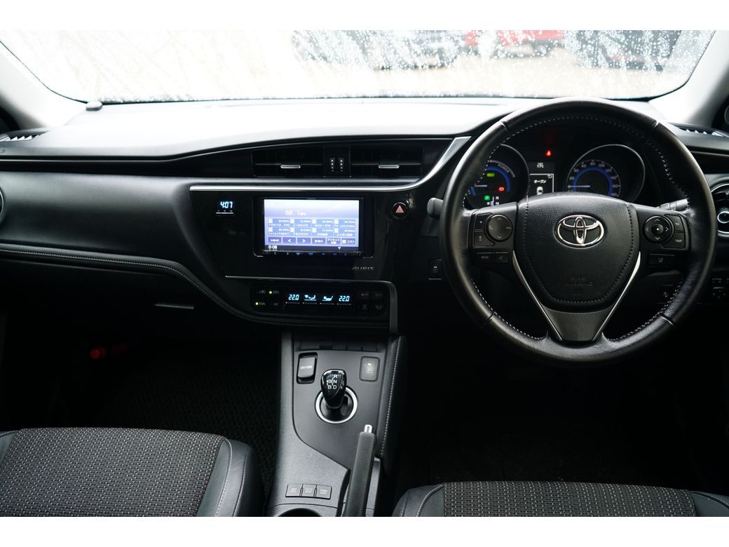 2017 Toyota Auris