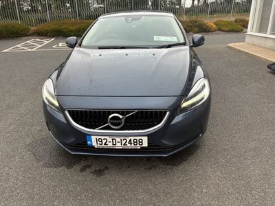 2019 Volvo V40