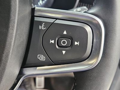 2022 Volvo XC40
